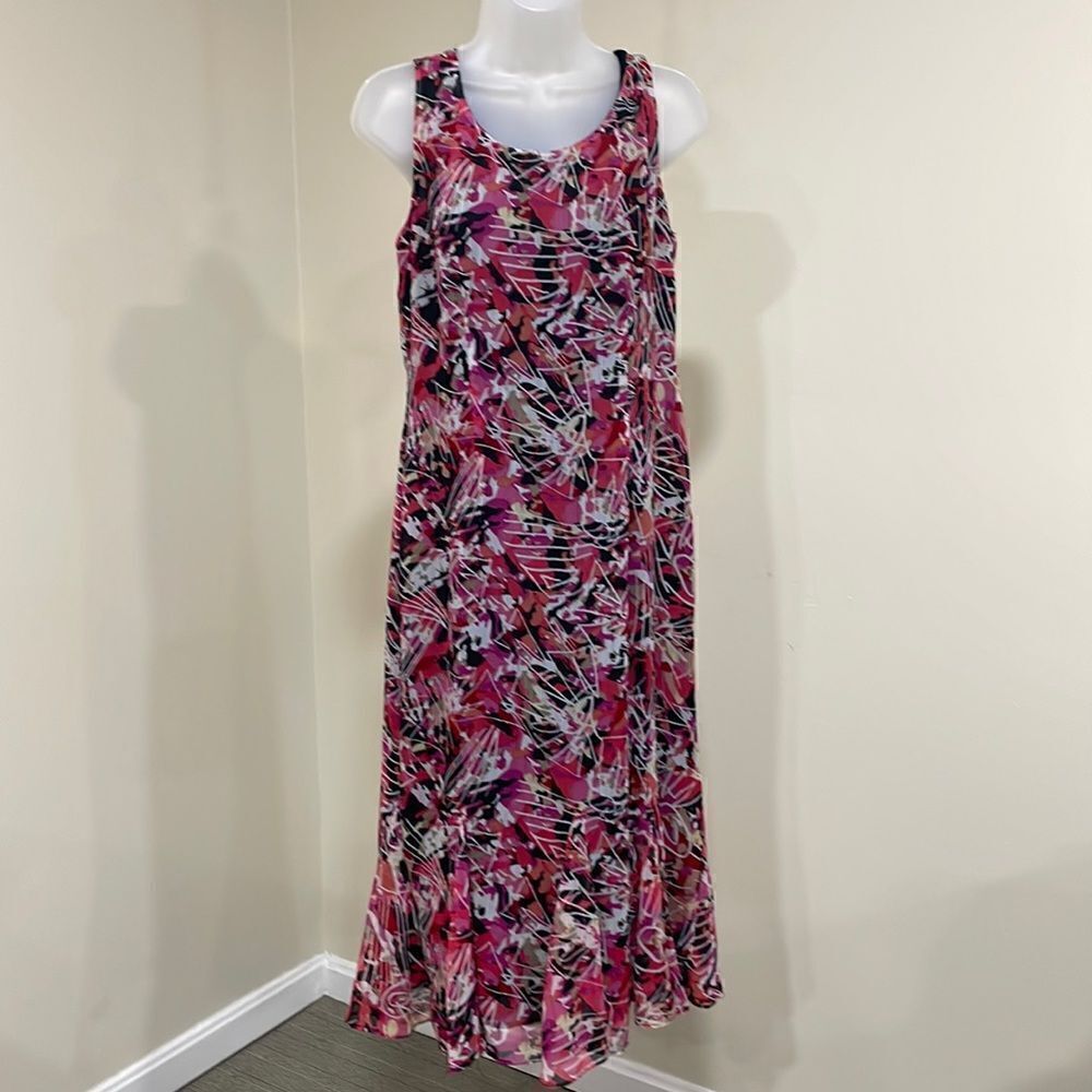 Danny & Nicole abstract dress. Size 8 M medium